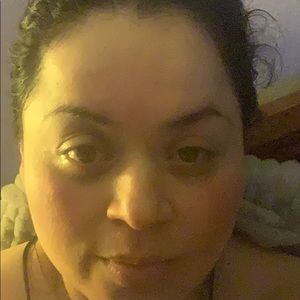 Meet your Posher, Yessenia